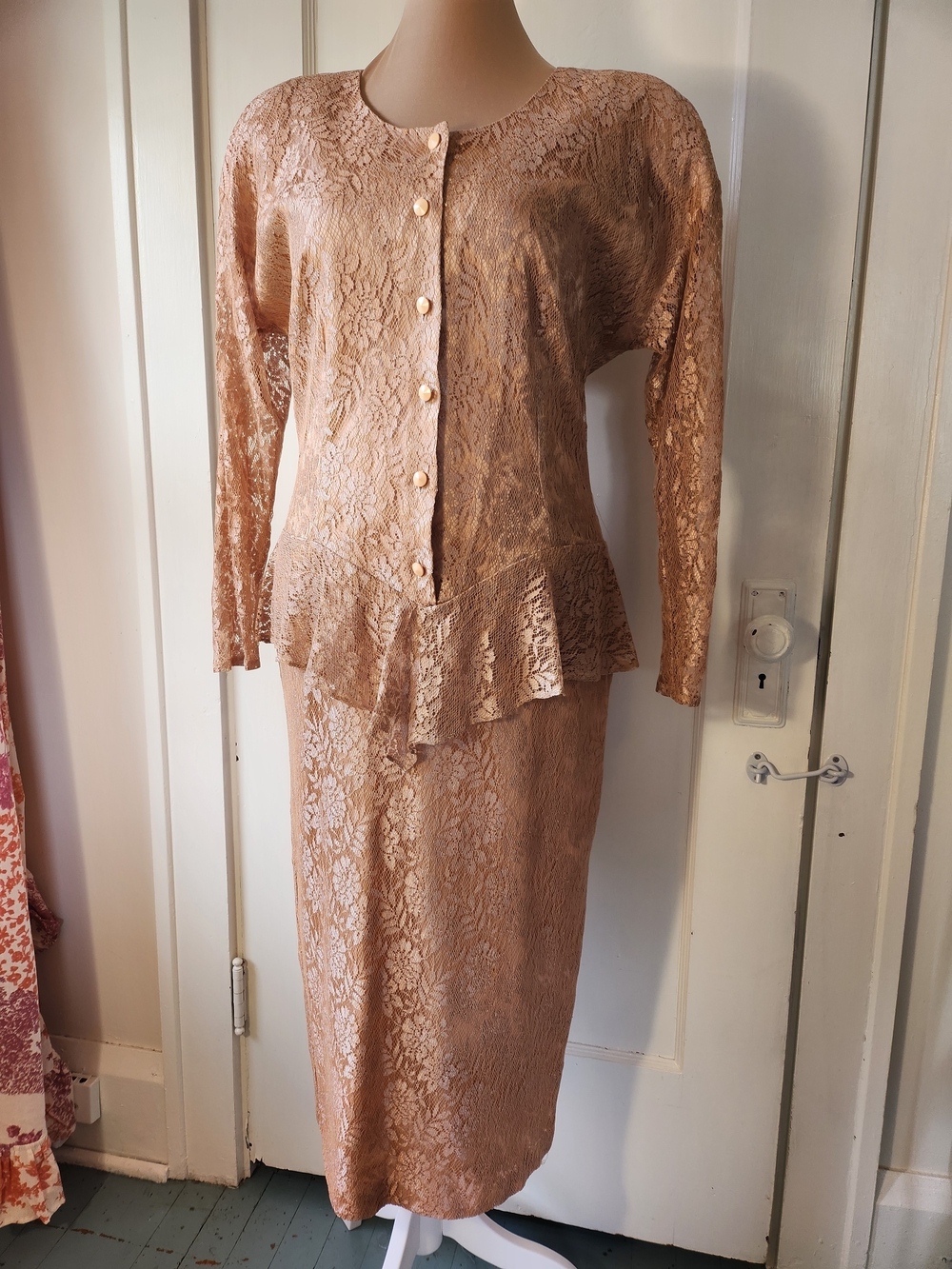 Vtg 80s Rose Champagne Lace Peplum Drop-Waist Dress